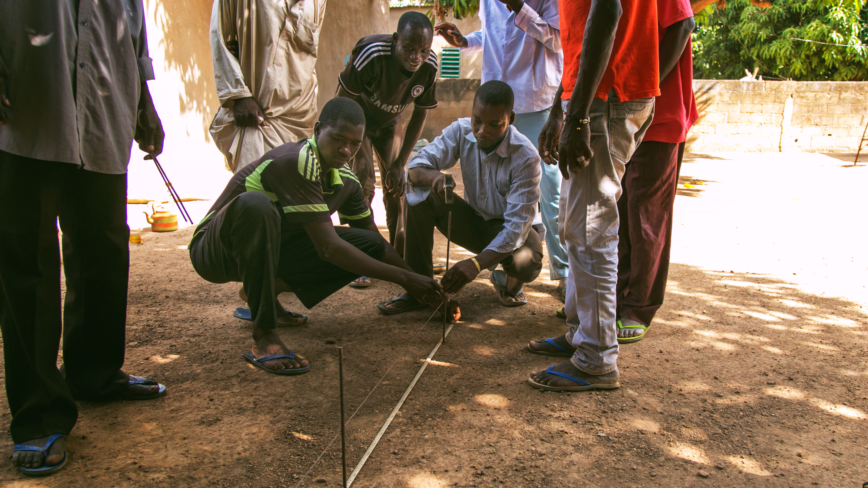 Construction_work_Earth_Roofs_in_the_Sahel_Program.jpg