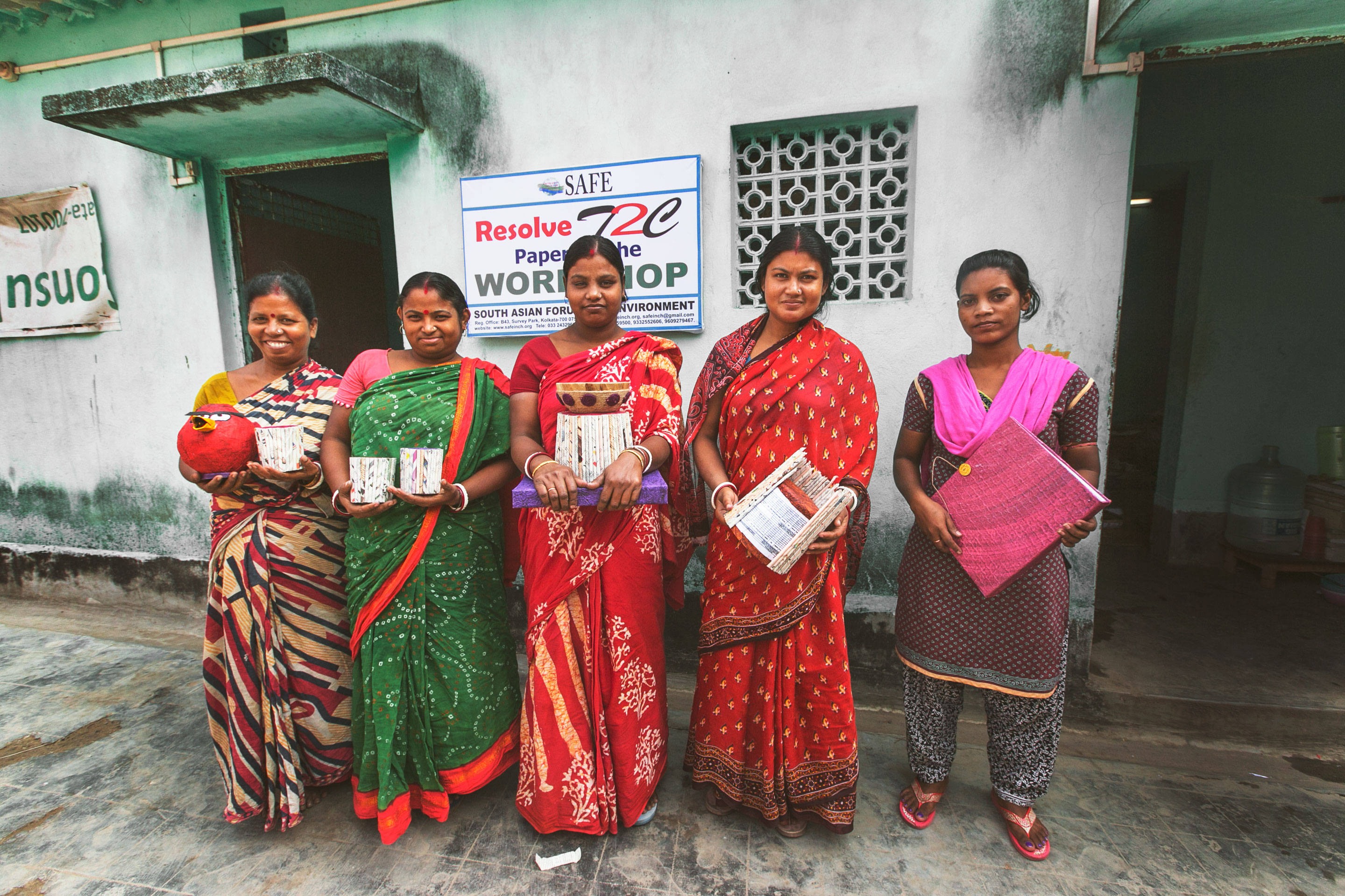 Trash_for_Cash_team_in_Kolkata.jpg