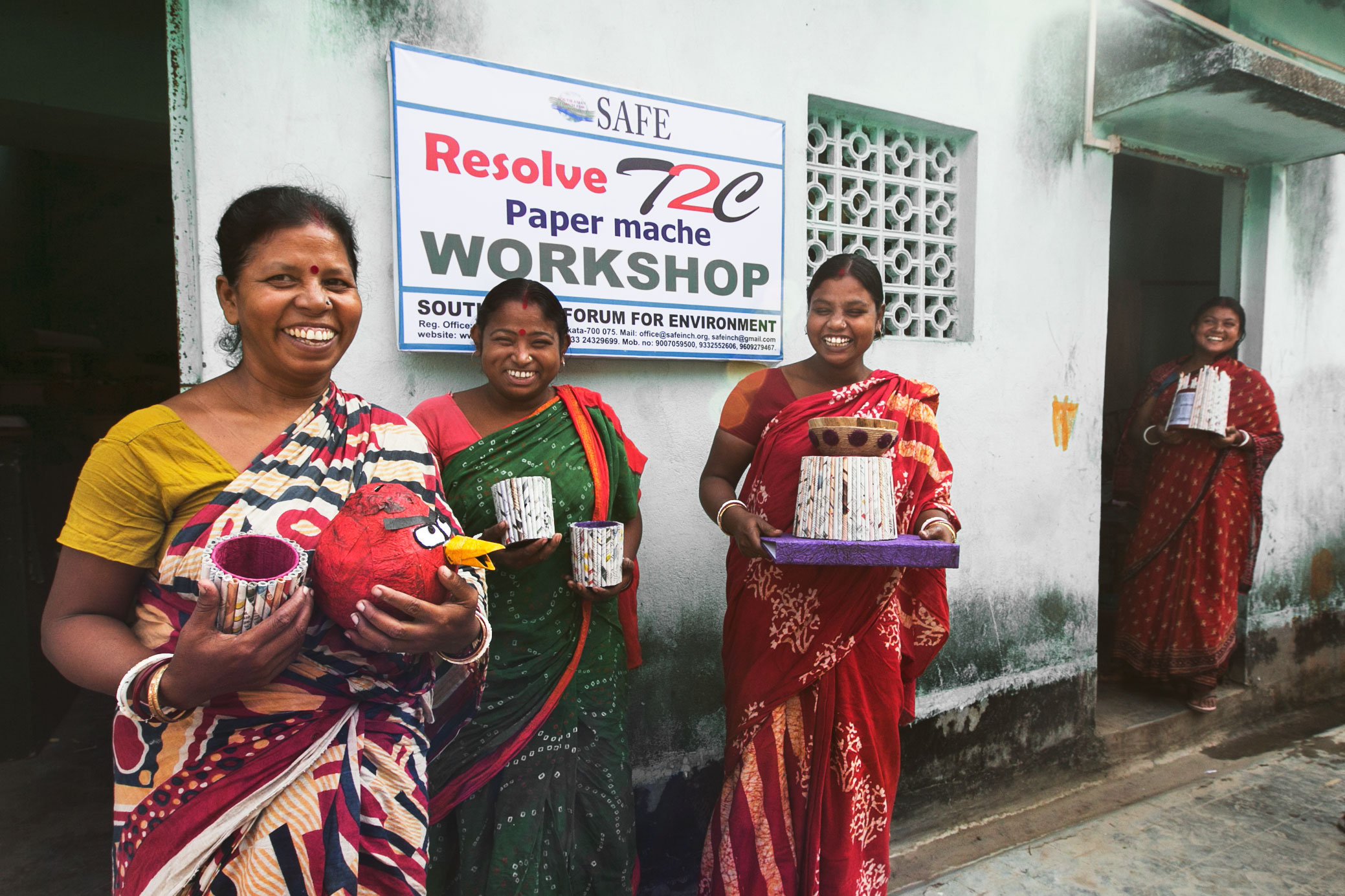 Trash_for_Cash_team_in_Kolkata_2.jpg